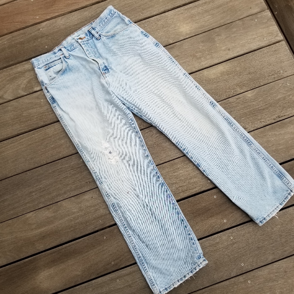 Legendary Gold Jeans Men's Size 32x28 Straight Distressed Denim VTG Light Wash